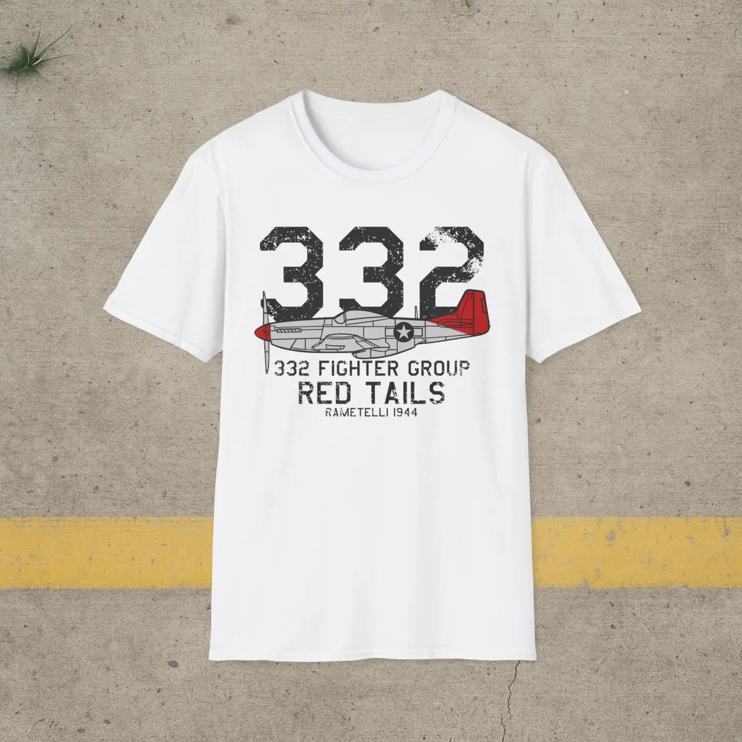 332nd Fighter Group “Red Tails” WWII T-Shirt - Pilot gifts - warbird t-shirt