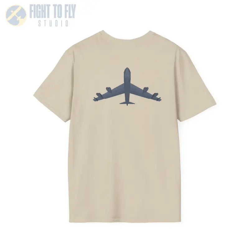 B-52 – The BUFF Never Quits - T-Shirt - Pilot gifts - WWII warbird t-shirt