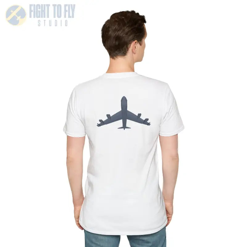 B-52 – The BUFF Never Quits - T-Shirt - Pilot gifts - WWII warbird t-shirt