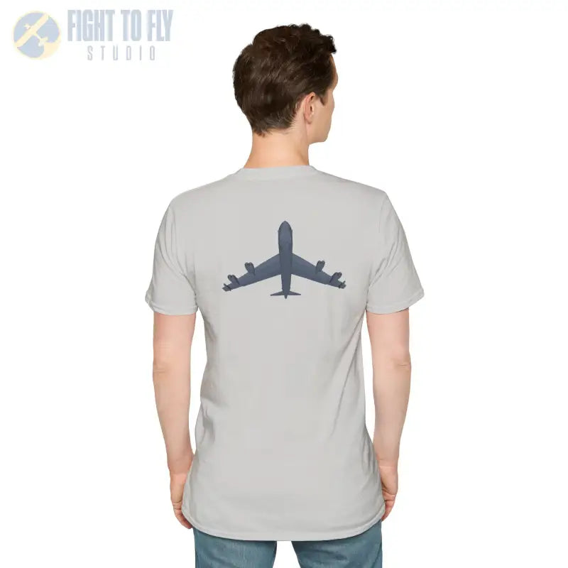 B-52 – The BUFF Never Quits - T-Shirt - Pilot gifts - WWII warbird t-shirt