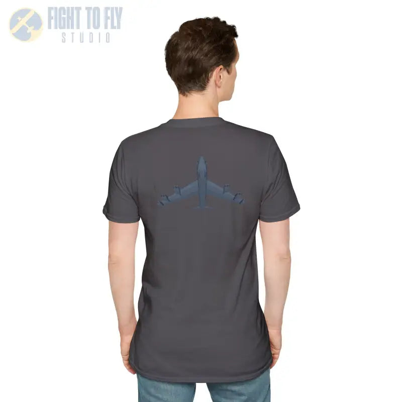 B-52 – The BUFF Never Quits - T-Shirt - Pilot gifts - WWII warbird t-shirt
