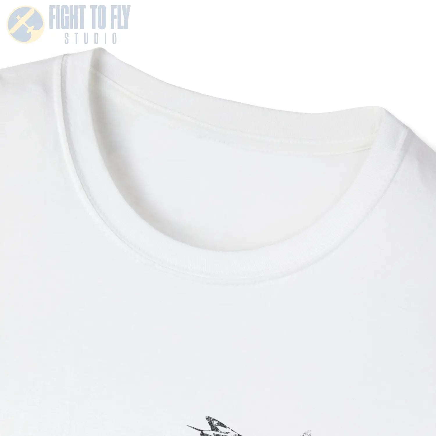 De Havilland Mosquito “Triple Formation” WWII T-Shirt - Pilot gifts - warbird t-shirt