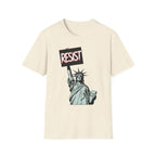 Statue of Liberty - Resist - T-Shirt - Pilot gifts - WWII warbird t-shirt