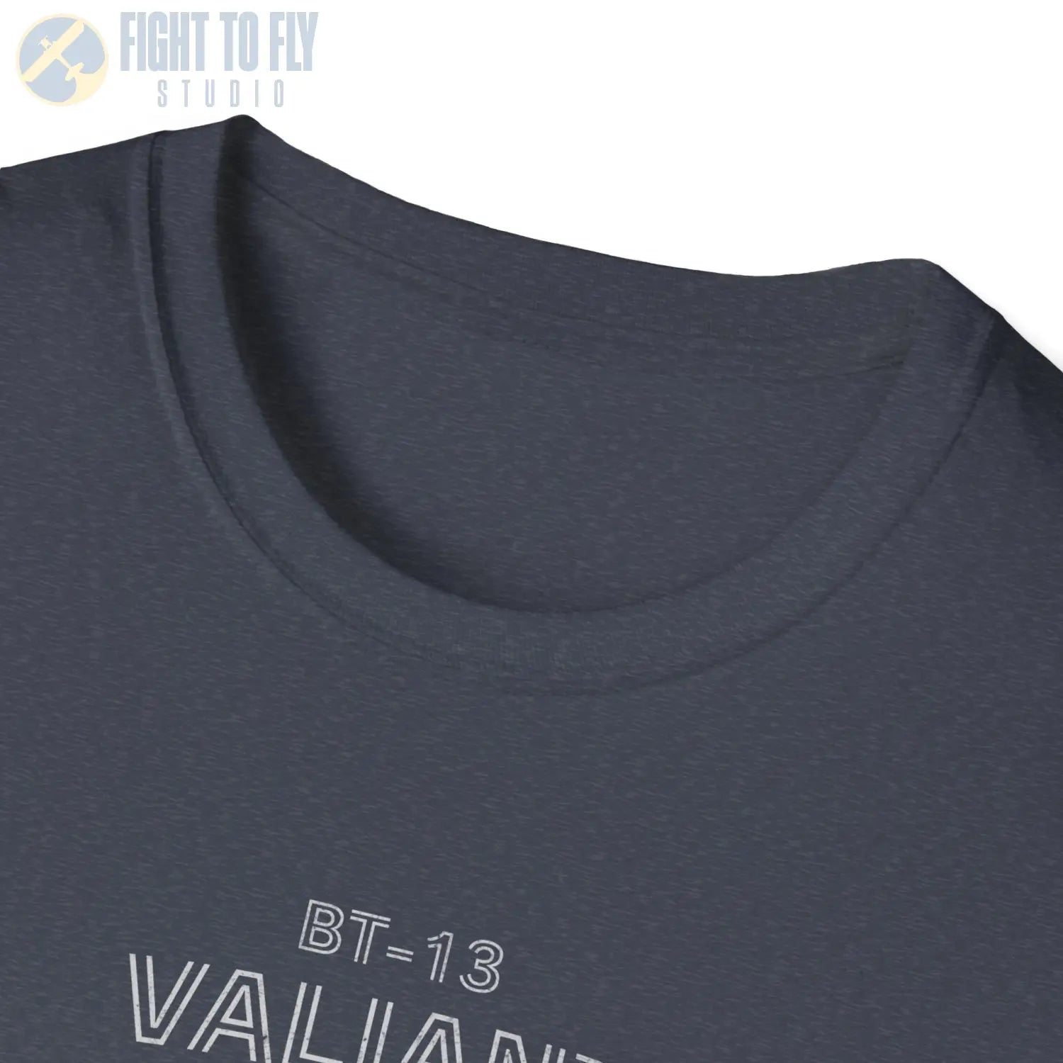 Vultee BT-13 Valiant — T-shirt - T-Shirt - Pilot gifts - WWII warbird t-shirt